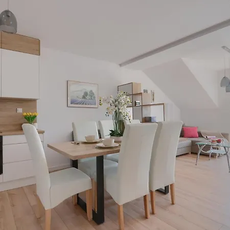 Apartamento Blisko Plazy Ustronie -nadmorski Luksus